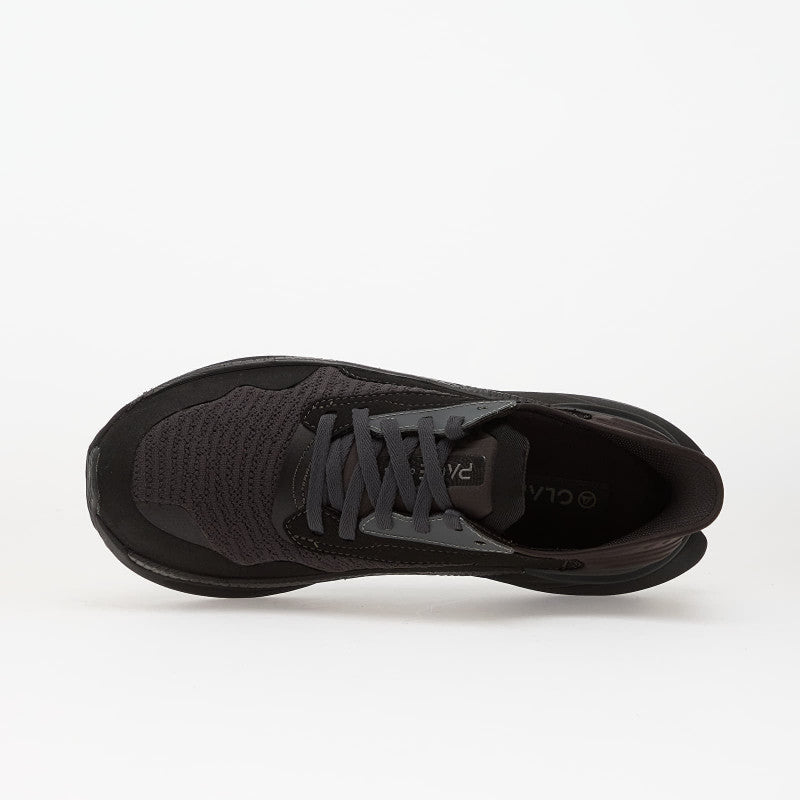 Clarks Pace Black