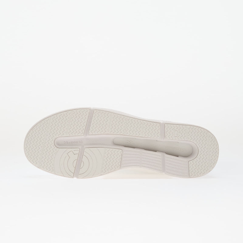 On M The Roger Centre Court White/ White
