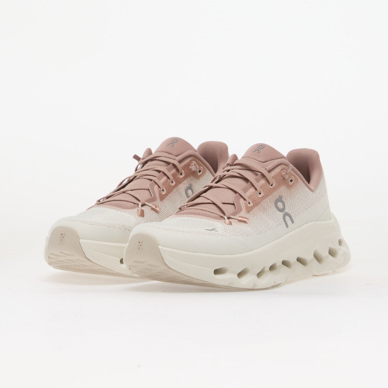 On Wmns Cloudtilt Biscuit/ Ivory