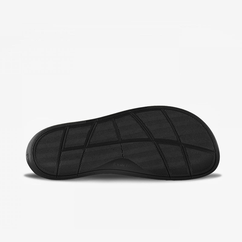 Be Lenka Buena All Black