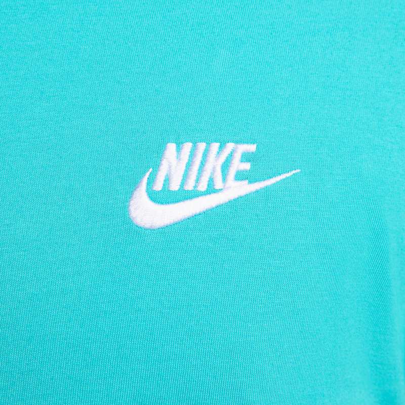 Nike Sportswear Club
