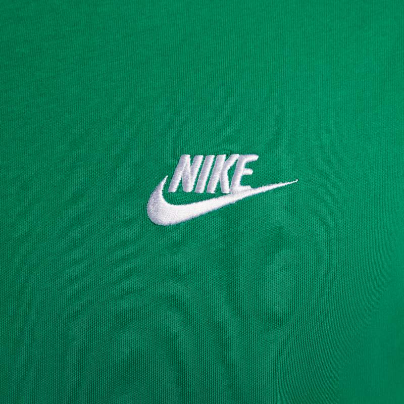 Nike Sportswear Club