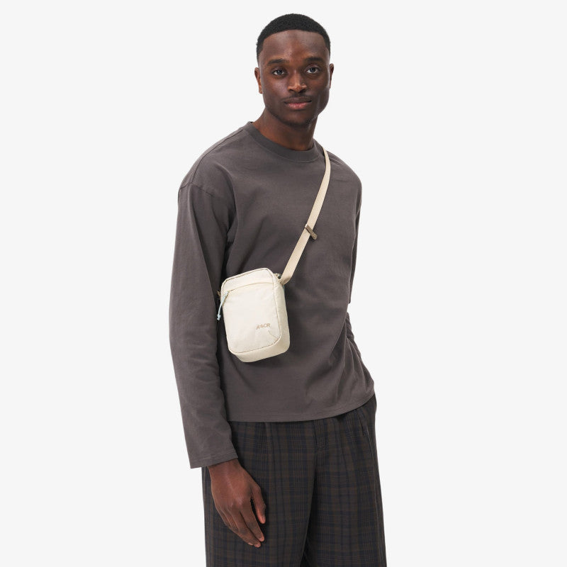 AEVOR Easy Ride Pouch Off-White 1,4