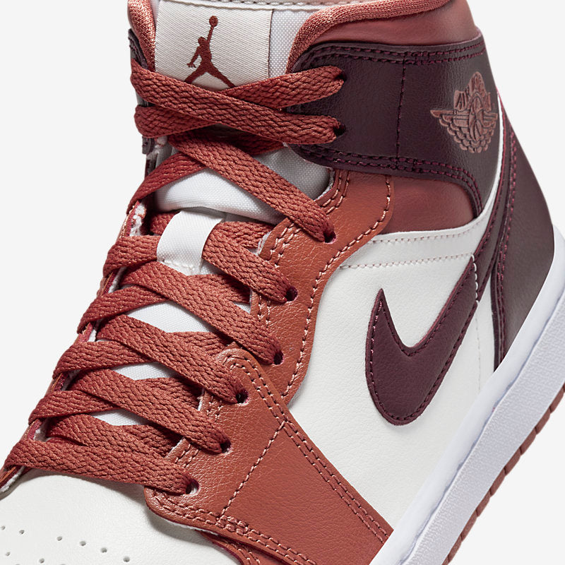 Air Jordan 1 Mid