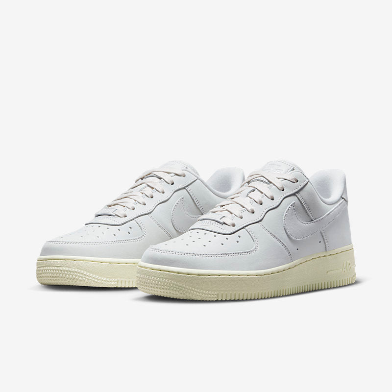 Nike Wmns Air Force 1 Premium