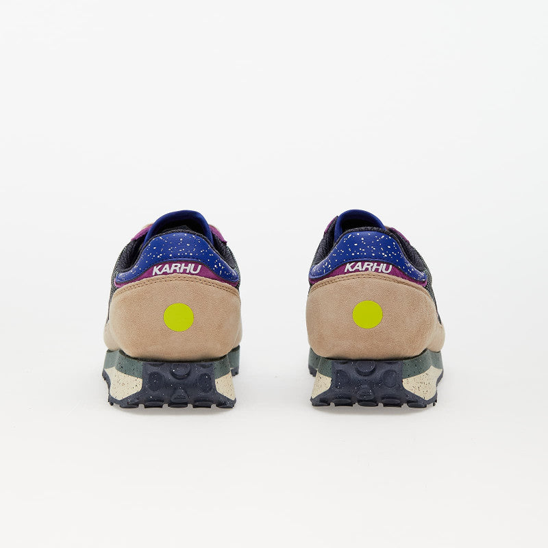 Karhu Mestari Control Irish Cream/ India Ink