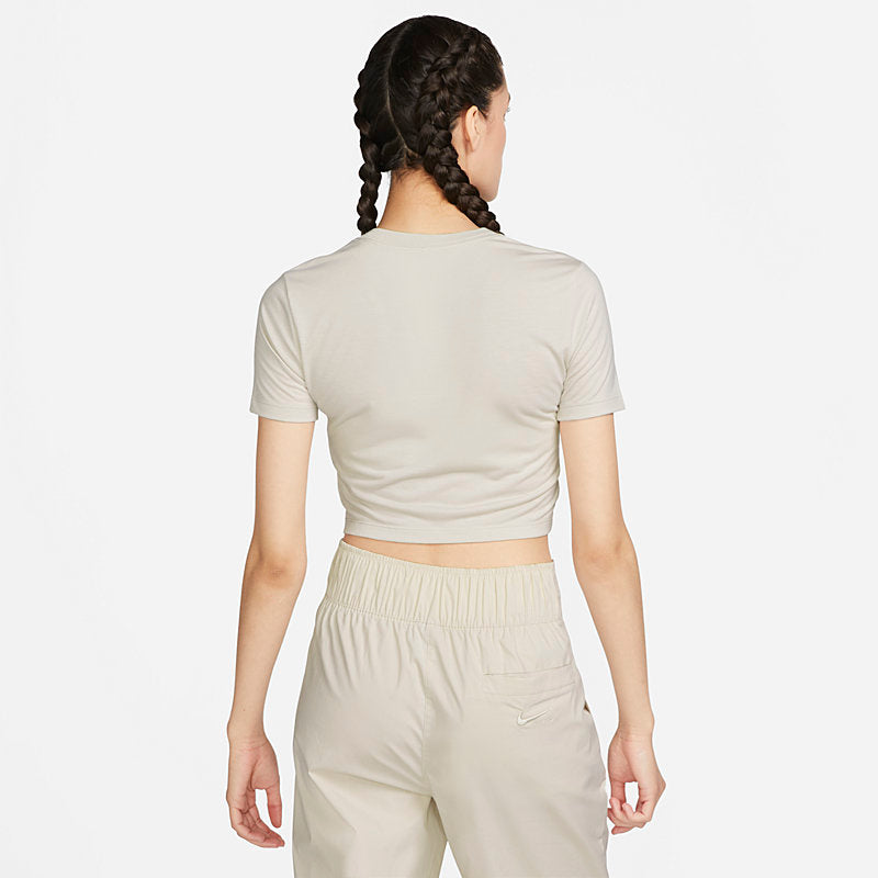 Nike Sportswear Essential