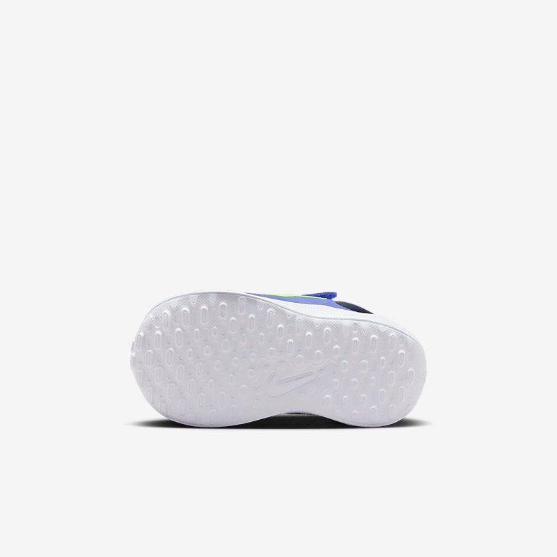 Nike Revolution 7