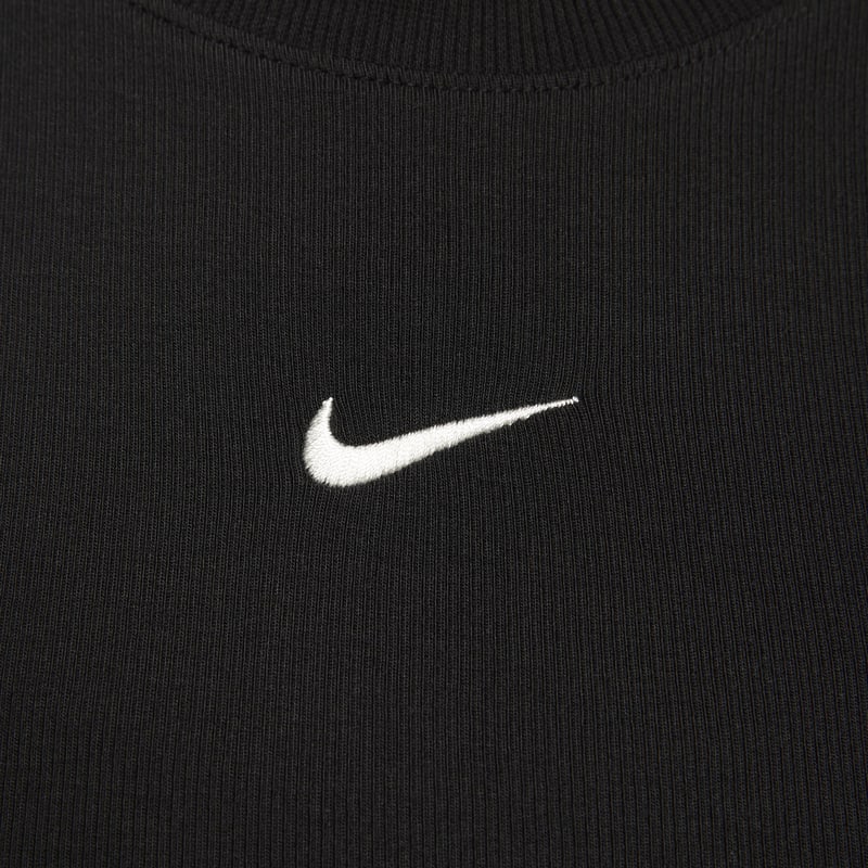 Nike Sportswear Essentials