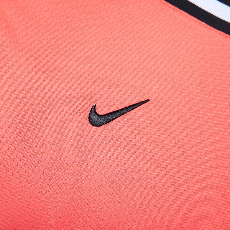 Nike Dri-FIT DNA