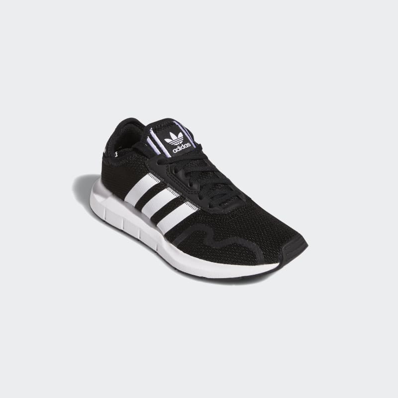 adidas Swift Run X