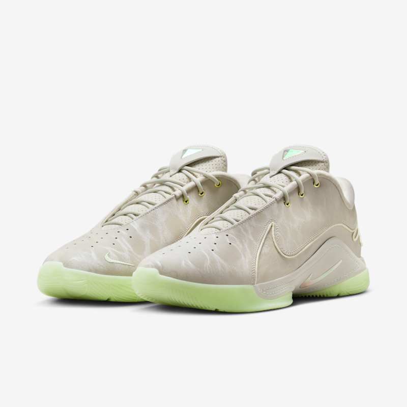 Nike LeBron XXII