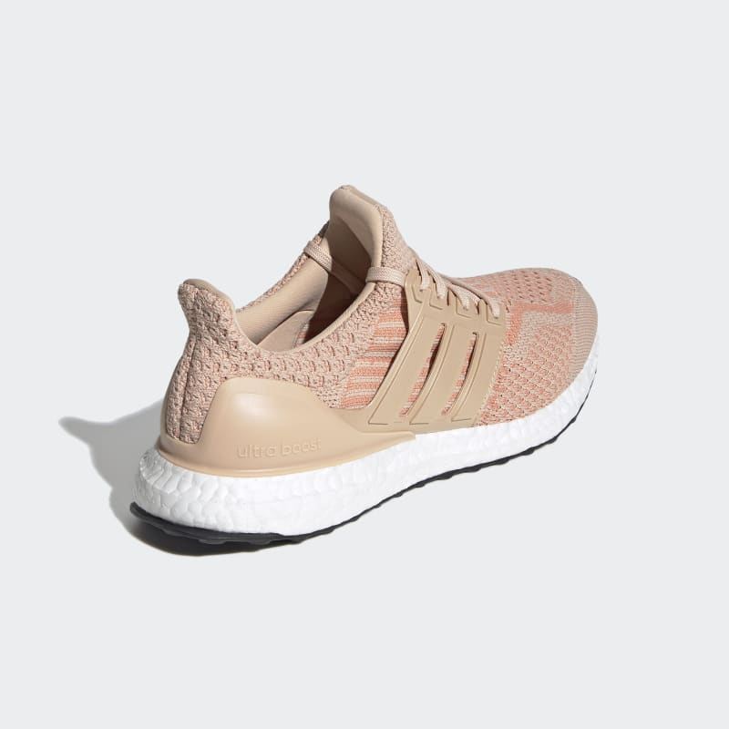 adidas Wmns Ultraboost 5.0 DNA