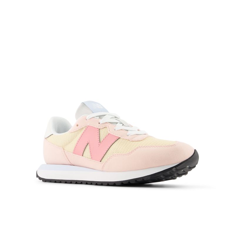 New Balance 237