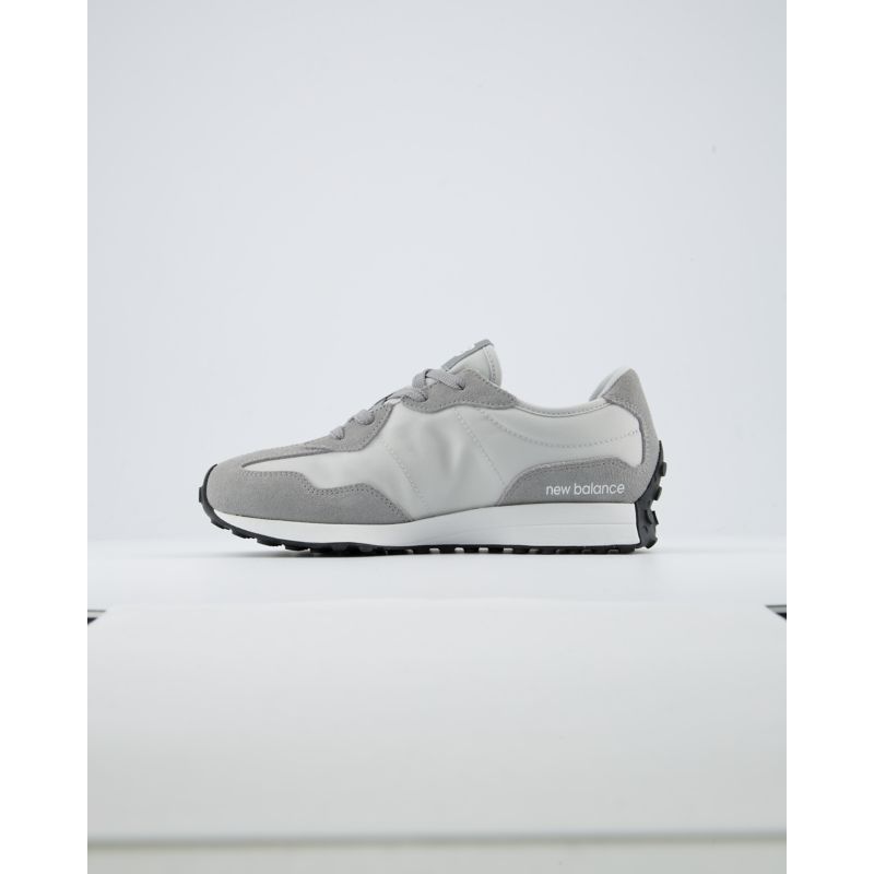 New Balance 327