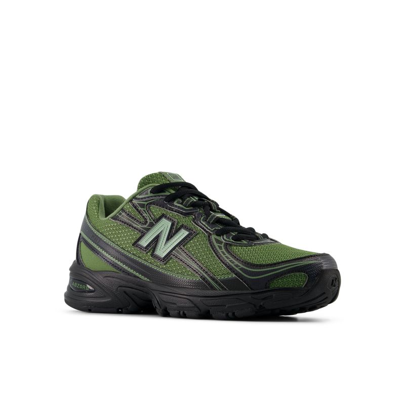 New Balance 740