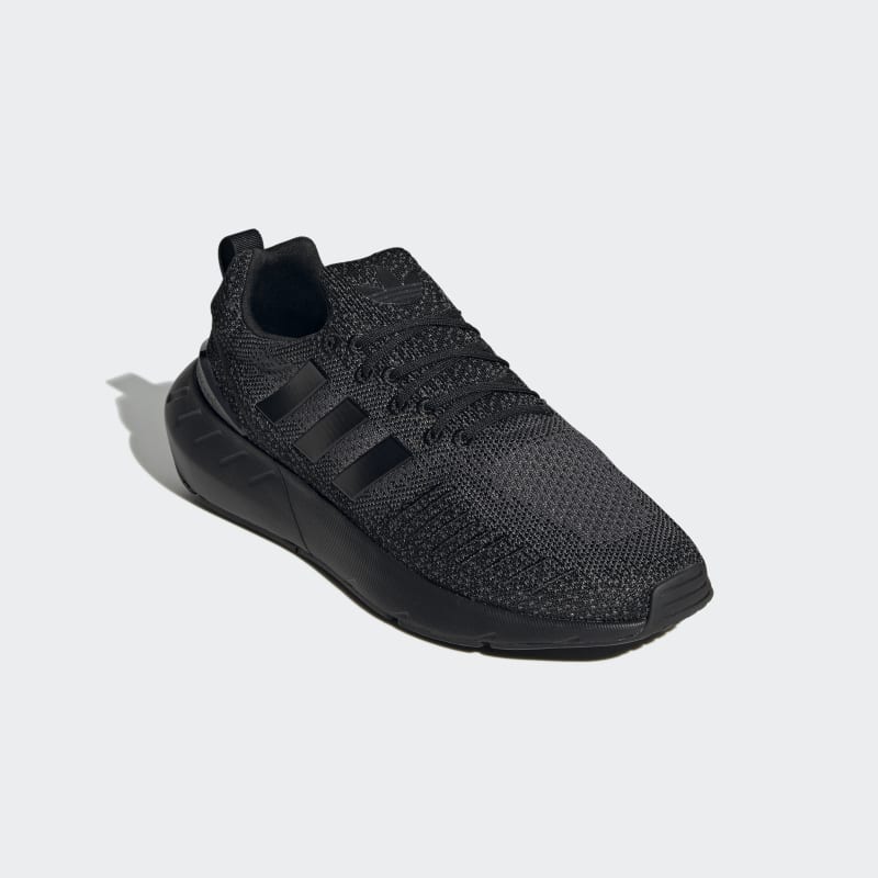 adidas Swift Run 22