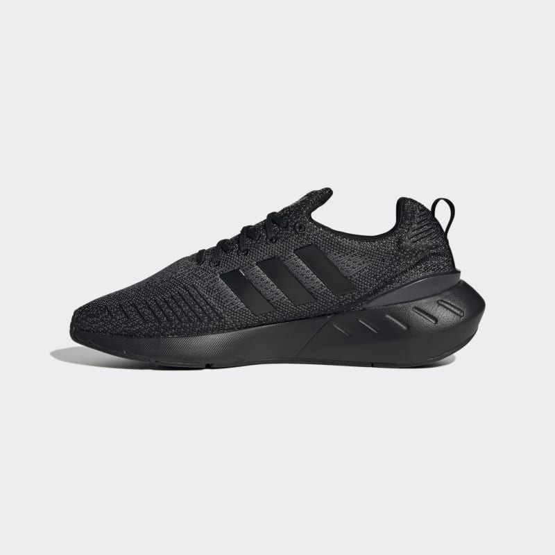 adidas Swift Run 22