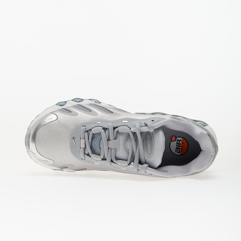 Nike Wmns Air Max DN8 Wolf Grey/ Metallic Silver-Off White