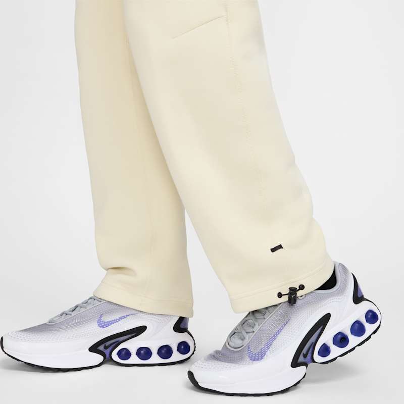 Nike Tech