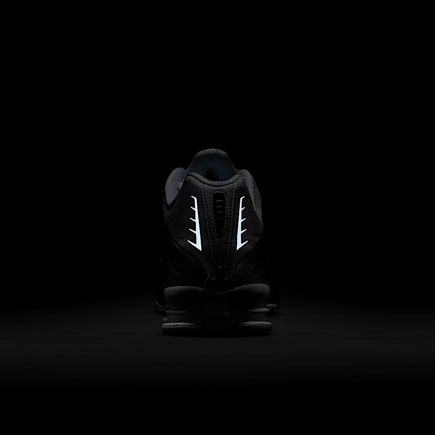 Nike Shox R4