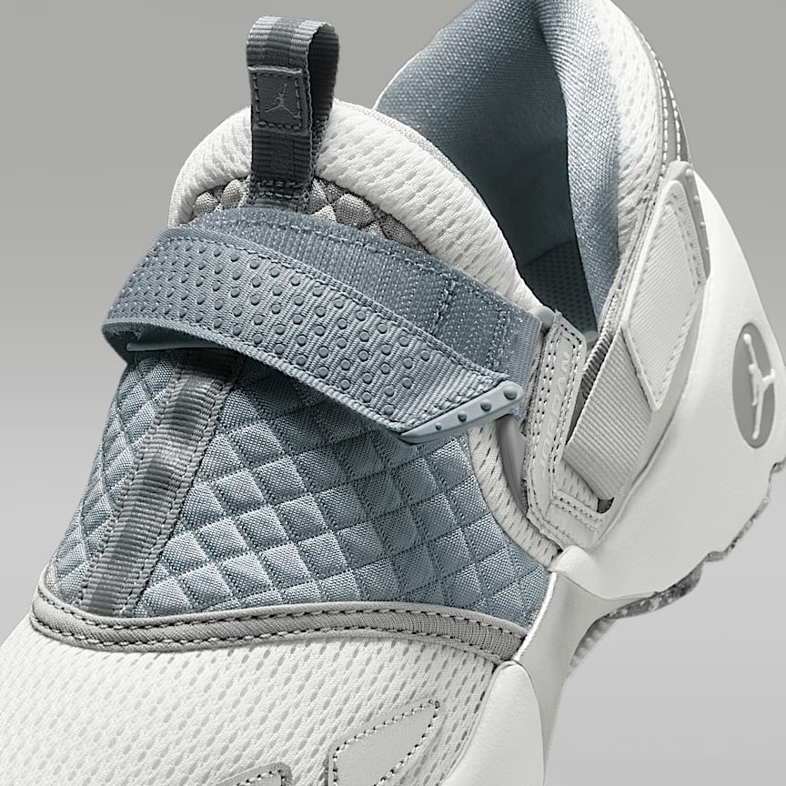 Jordan Trunner Lx Wolf Grey/ Summit White-Reflective Slvr
