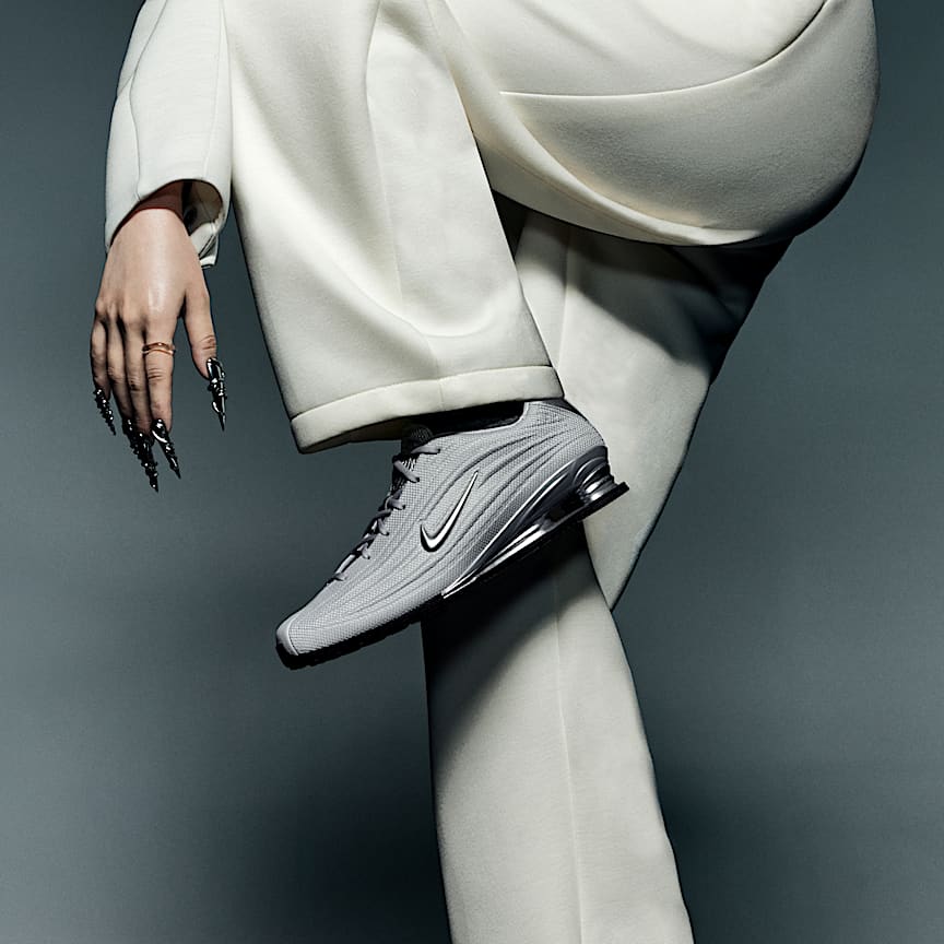 Nike Wmns Shox Z Silver/ Silver-Black-Metallic Silver