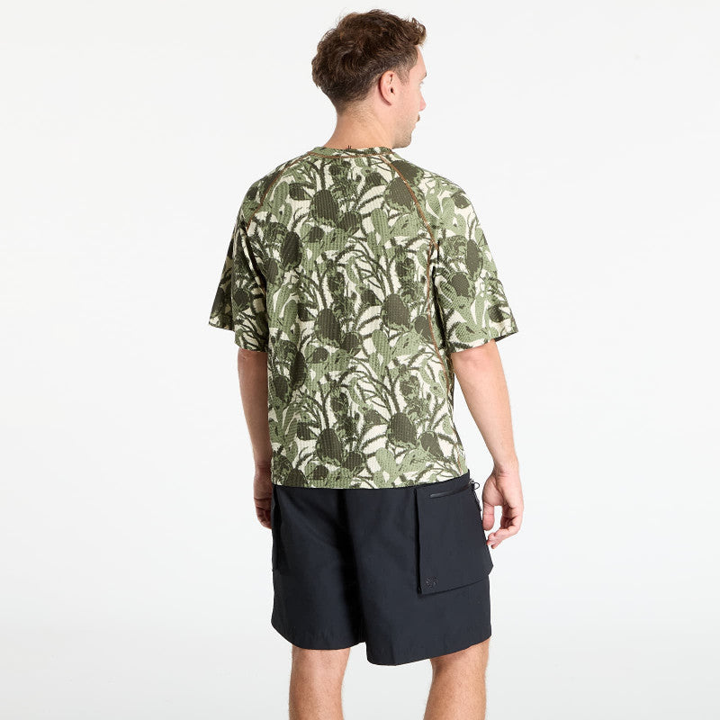 Nike ACG "Chinati" Men's Dri-FIT ADV Short-Sleeve Top Lt Khaki/ Cargo Khaki/ Summit White