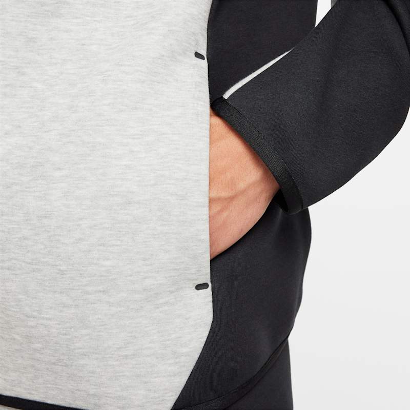 Nike Tech