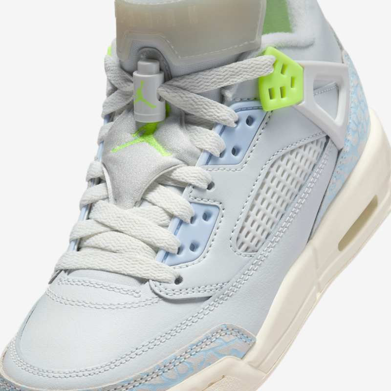 Jordan Spizike Low