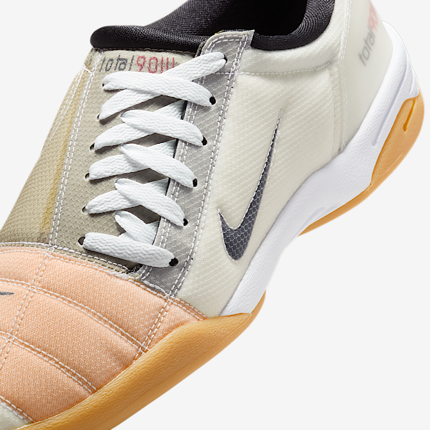 Nike Total 90