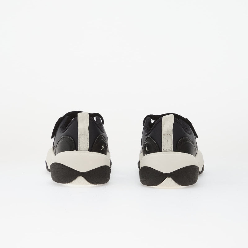 Jordan Wmns Pointe Black/ Sail