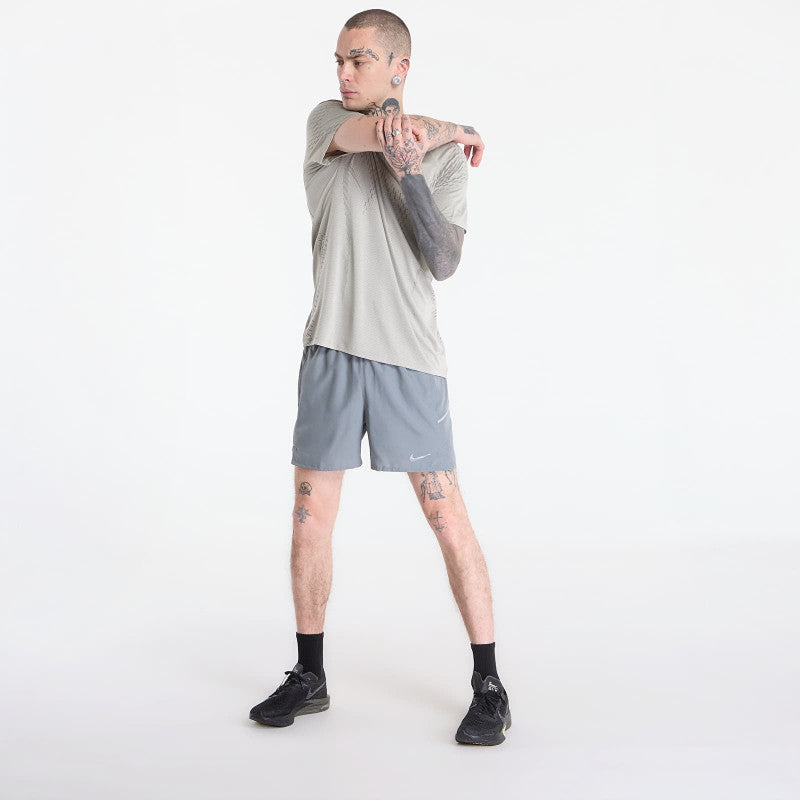 Nike Miler Men's Dri-FIT 2-in-1 5" Running Shorts Smoke Grey/ Smoke Grey/ Reflective Silv