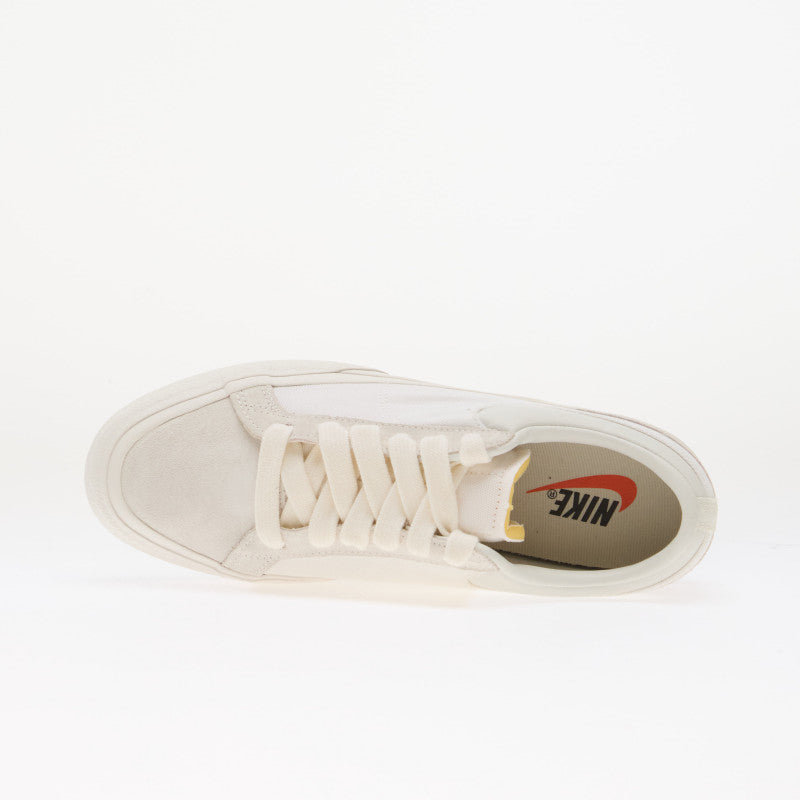 Nike Blazy White/ Summit White-Sail