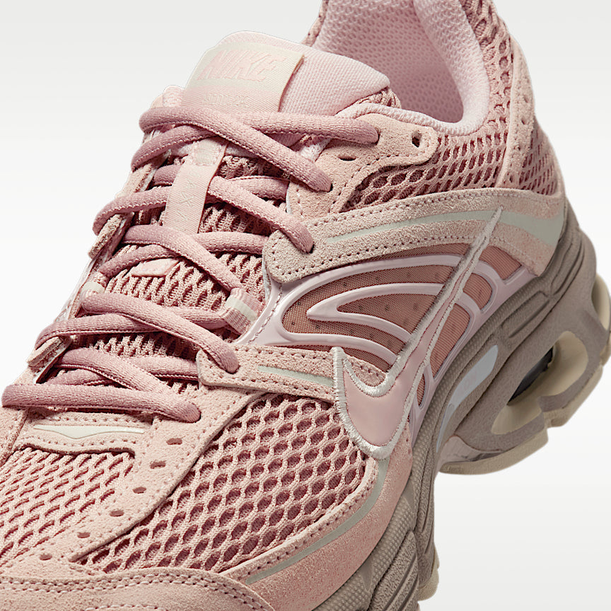Nike Wmns Air Max Moto 2K