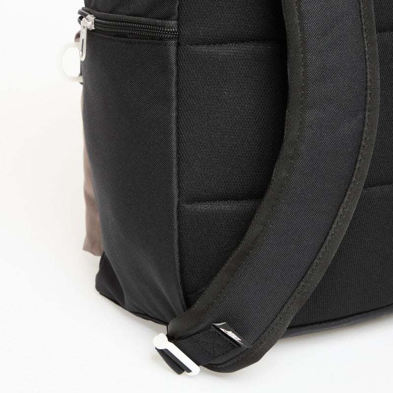 Nike Heritage 2.0 Color-Block Backpack 23L Black/ Ironstone/ Sail 23