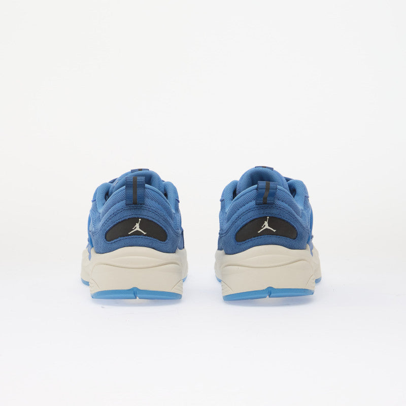 Jordan Trunner O/S Blue Beyond/ Soft Pearl-True Blue