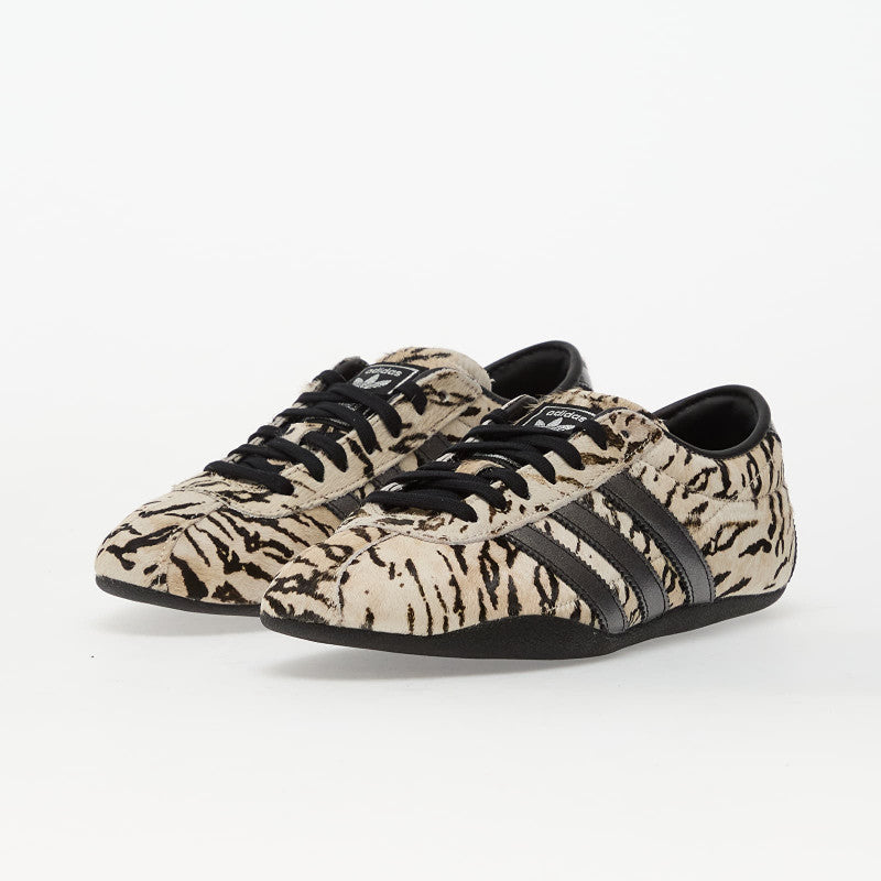 adidas TOKYO Off White/ Core Black/ Wonder White 37
