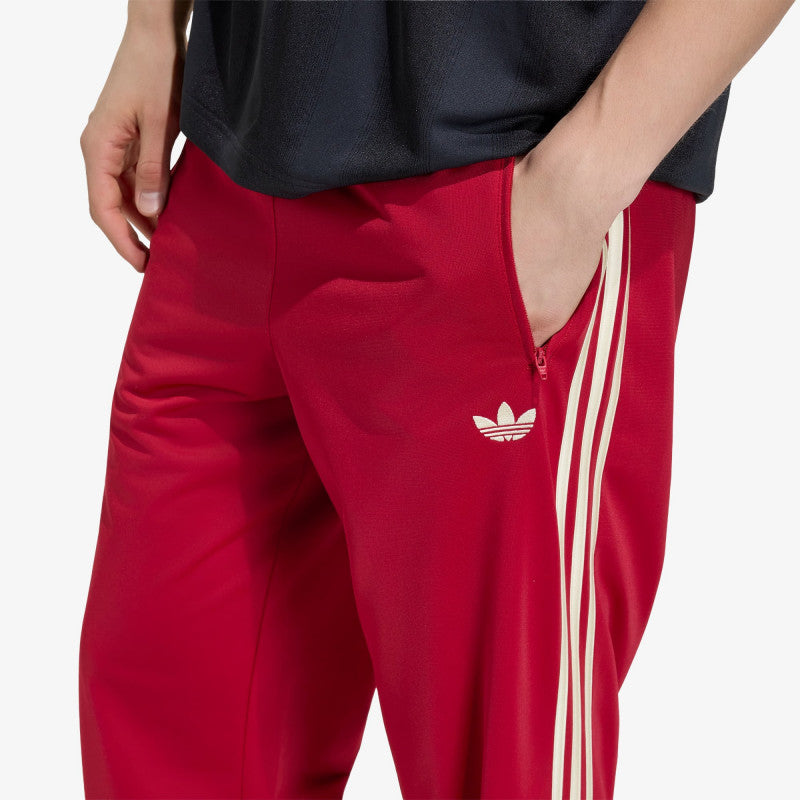 adidas Team Victory Red/ Warm Vanilla