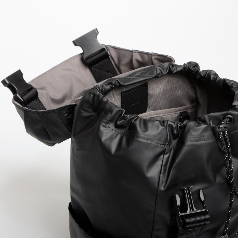 Calvin Klein Rubberized Flap Back Black