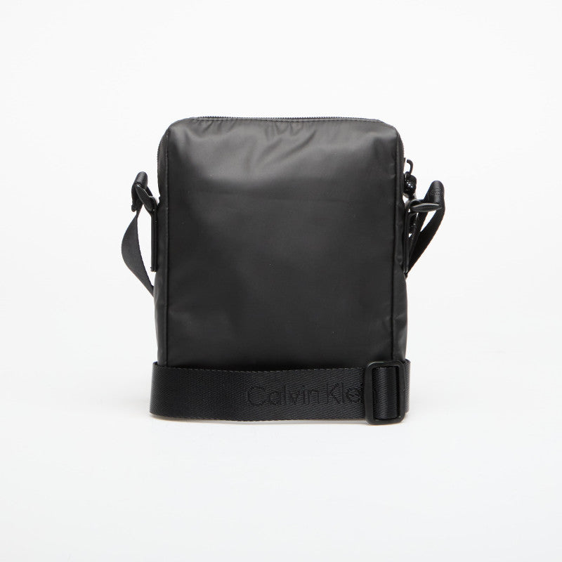 Calvin Klein Rubberized Reporter Black