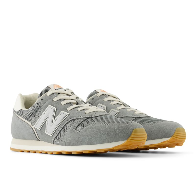 New Balance 373