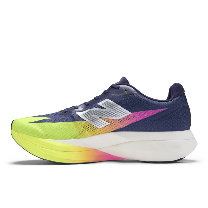 New Balance FuelCell SC Elite V5