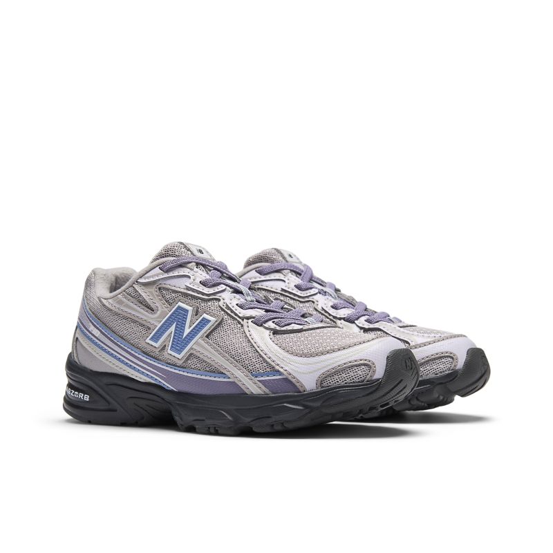 New Balance 740 GS