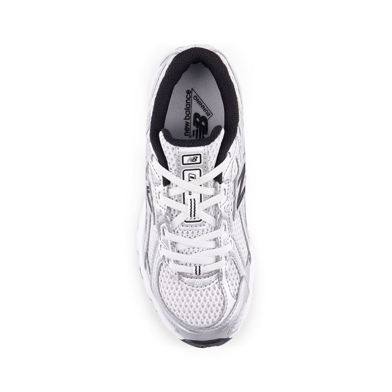 New Balance 740 GS