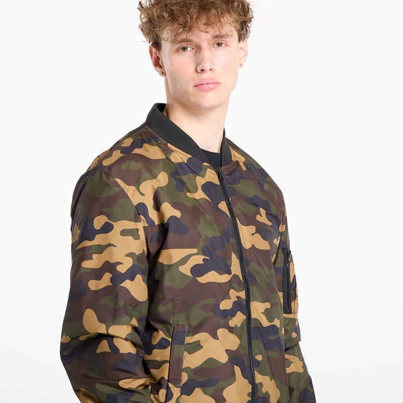 Wiatrówka Urban Classics Light Camo Bomber Jacket Camo Green