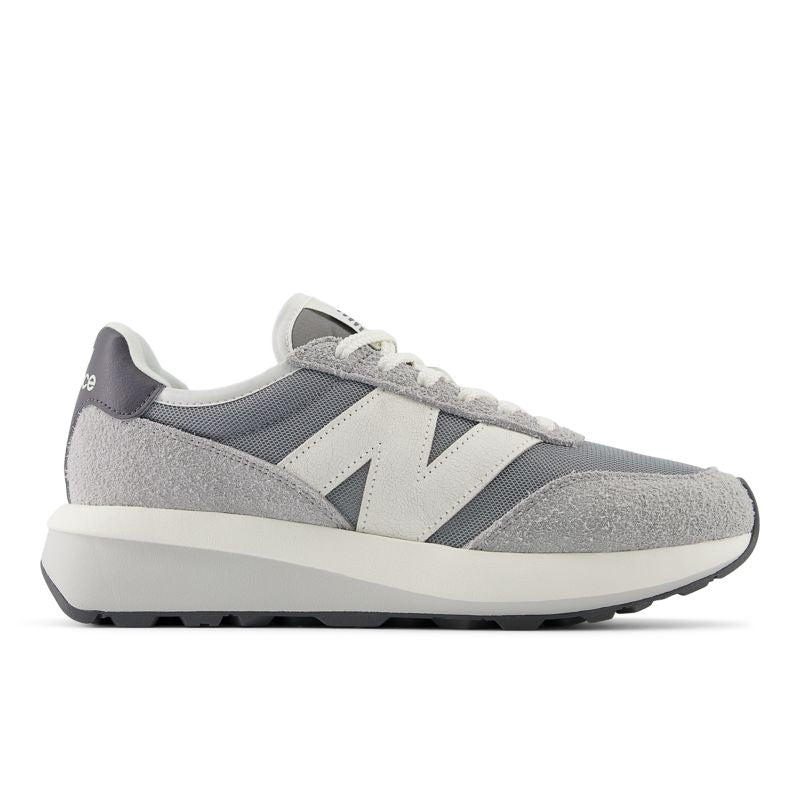 New Balance 370