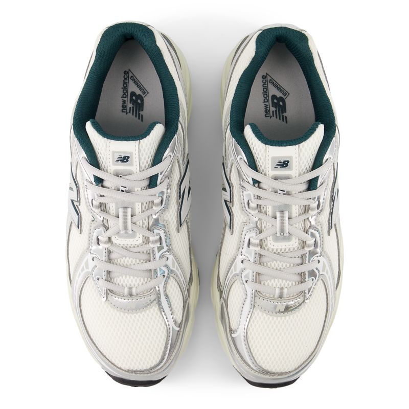 New Balance 770