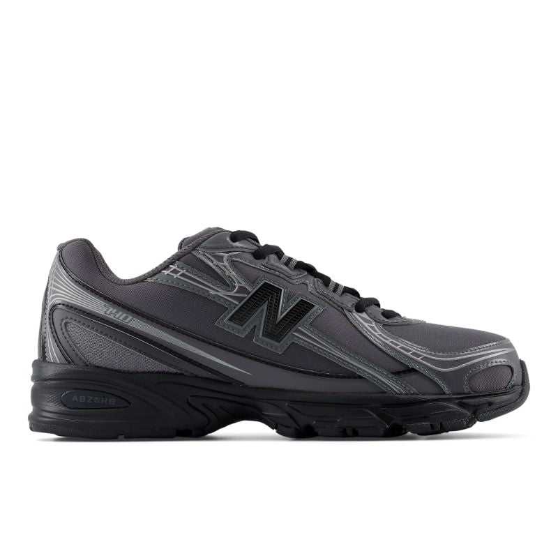 New Balance 740