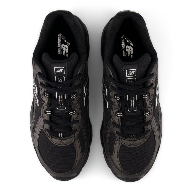 New Balance 740
